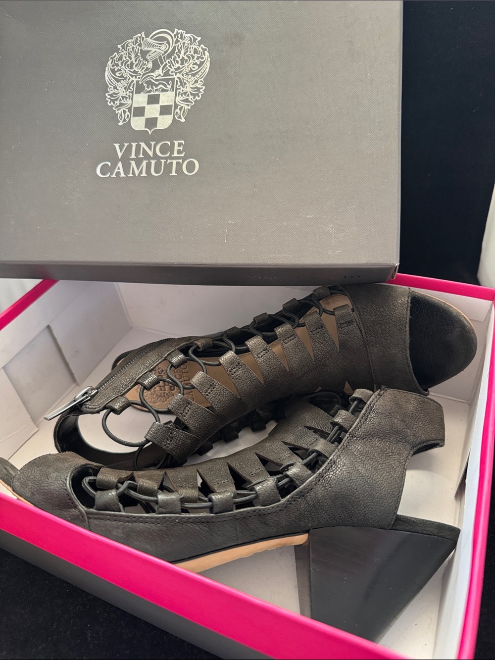 Vince Camuto Black Leather Cutout Block Heel Sandals with Inside Zip - Size 9M